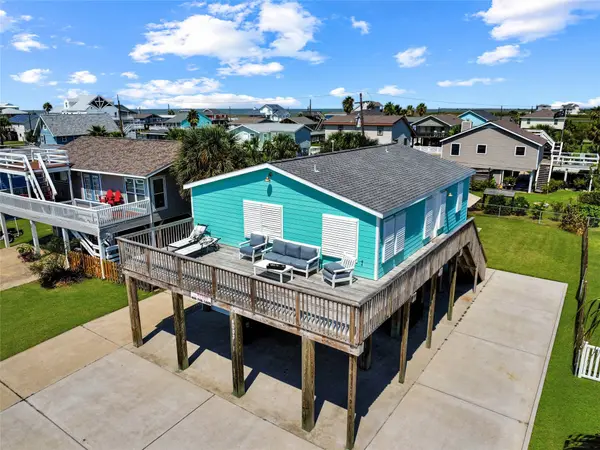 4003 Panola DR, Galveston, TX 77554