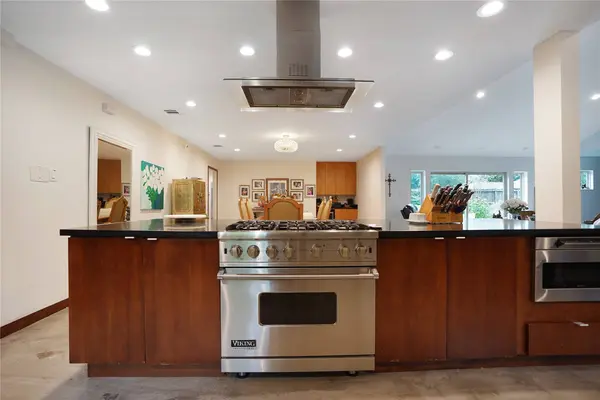 5643 Terwilliger WAY, Houston, TX 77056