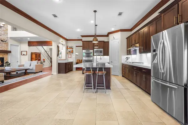 1826 Jade Hollow LN, Houston, TX 77077