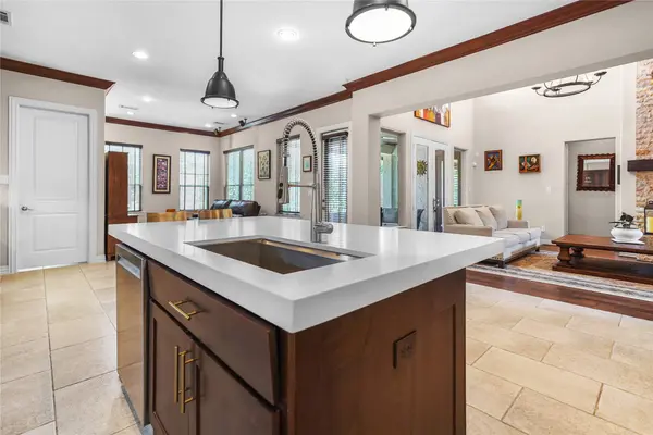 1826 Jade Hollow LN, Houston, TX 77077