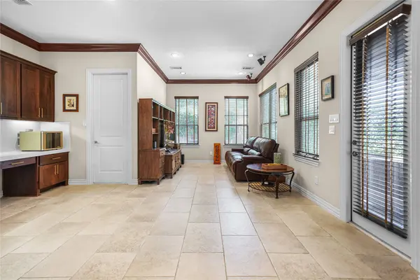 1826 Jade Hollow LN, Houston, TX 77077