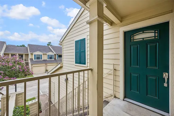 763 Bering DR #B, Houston, TX 77057
