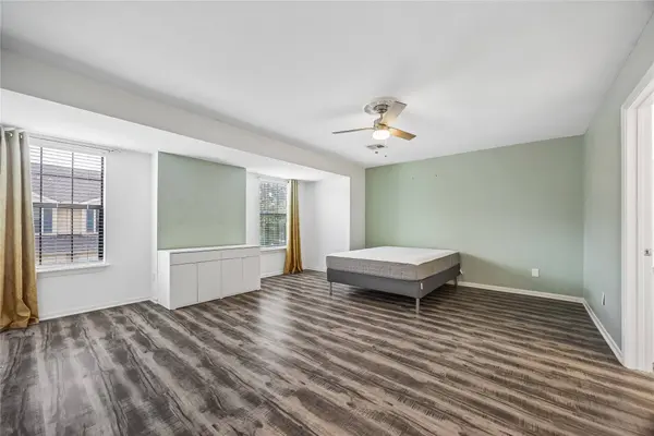 763 Bering DR #B, Houston, TX 77057