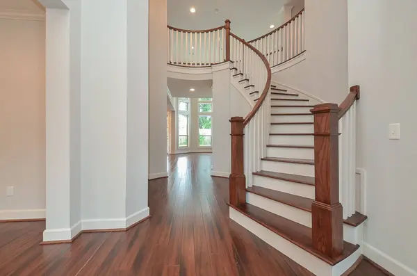 5413 De Milo DR, Houston, TX 77092