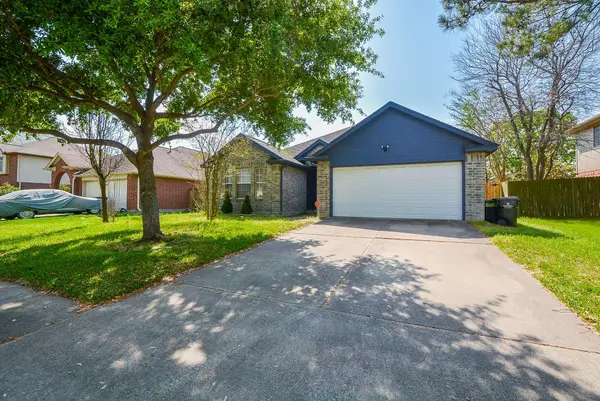 22811 Market Square LN