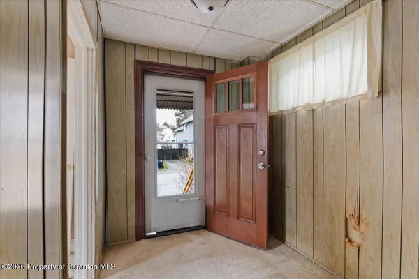 1134 Hampton ST, Scranton, PA 18504