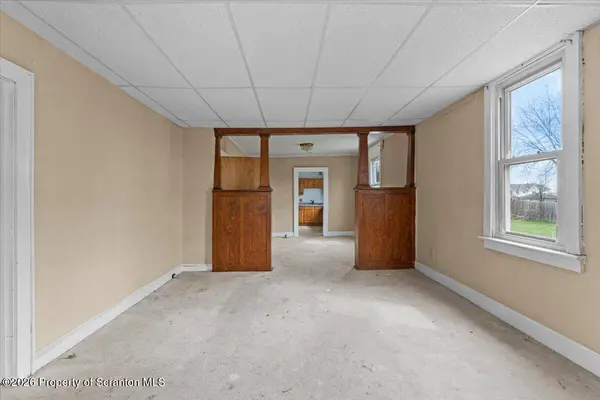1134 Hampton ST, Scranton, PA 18504