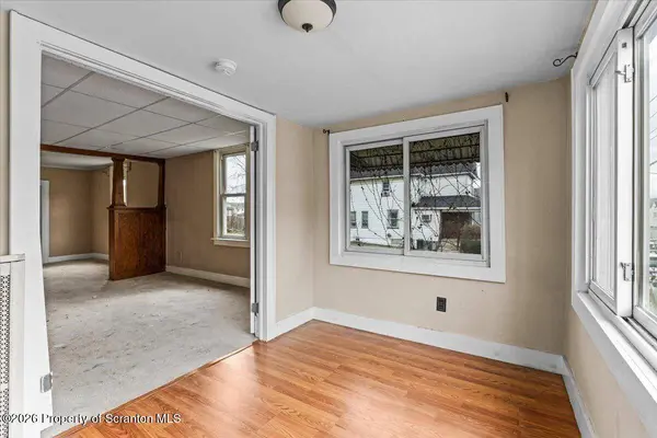1134 Hampton ST, Scranton, PA 18504