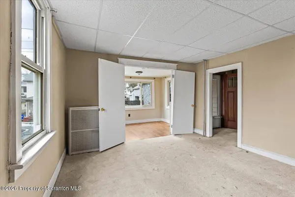 1134 Hampton ST, Scranton, PA 18504