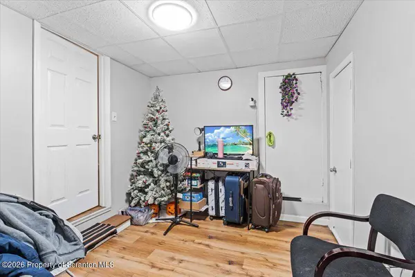 212 E Elm ST, Dunmore, PA 18512