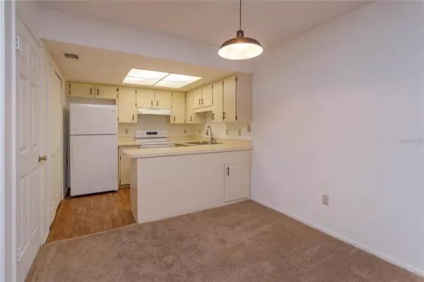 68 WINDTREE LN #201, Winter Garden, FL 34787