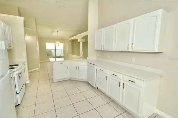 1207 GREENLEY AVE, Groveland, FL 34736