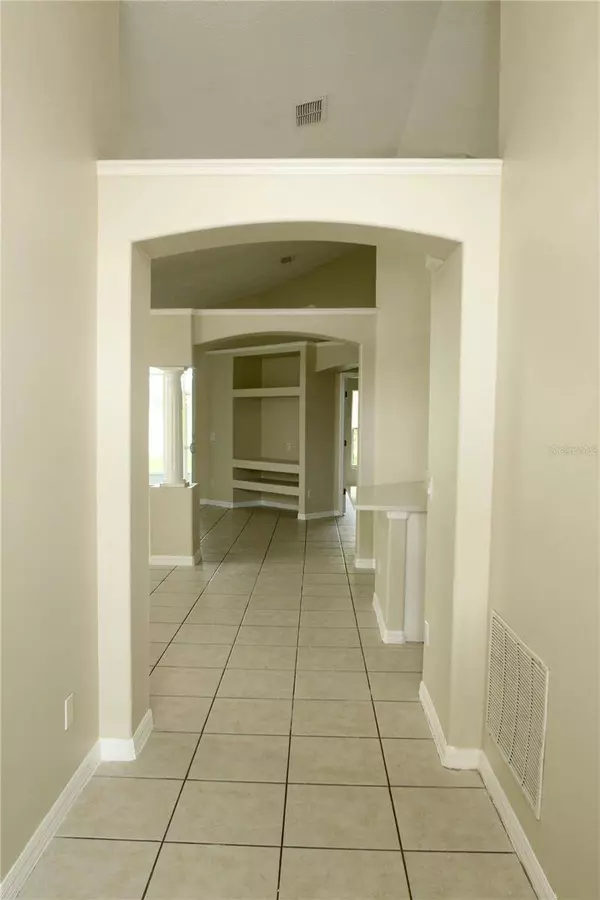 1207 GREENLEY AVE, Groveland, FL 34736