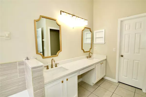 1207 GREENLEY AVE, Groveland, FL 34736