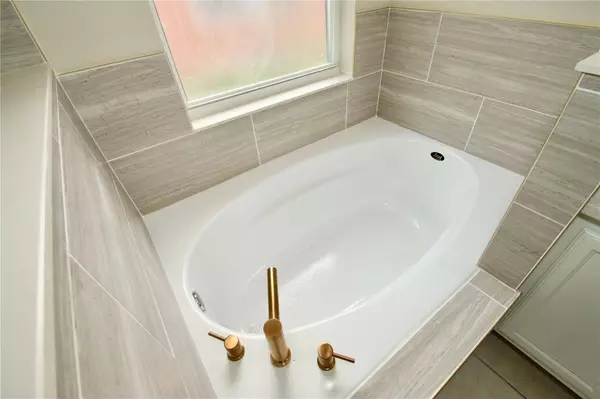 1207 GREENLEY AVE, Groveland, FL 34736