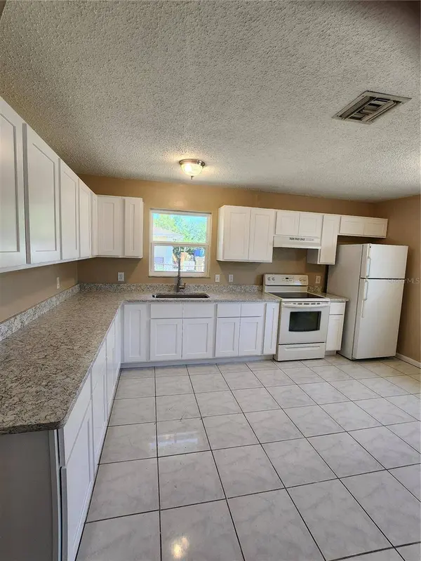 2429 CENTENNIAL BLVD, Leesburg, FL 34748