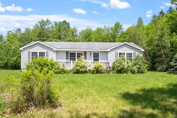 71 Aspen LN, Danbury, NH 03230