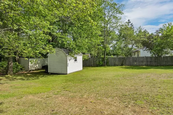 13 Lawndale AVE, Franklin, NH 03235