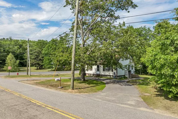 13 Lawndale AVE, Franklin, NH 03235