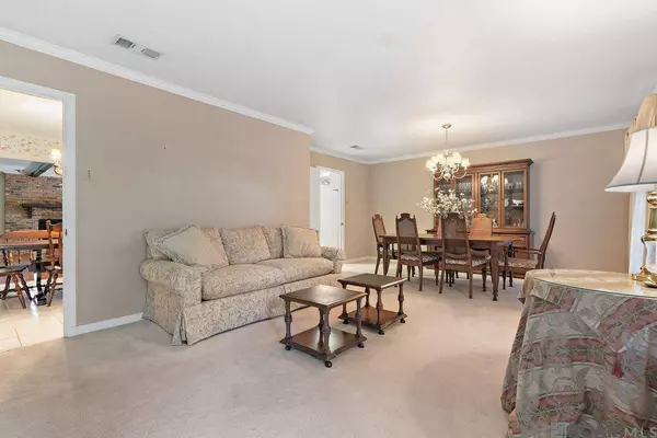 9141 Woodbine St, Baton Rouge, LA 70815