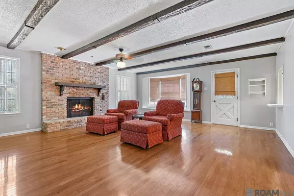 9141 Woodbine St, Baton Rouge, LA 70815