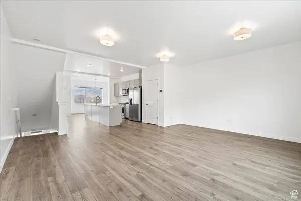 1053 E BATTEN CT, Saratoga Springs, UT 84045