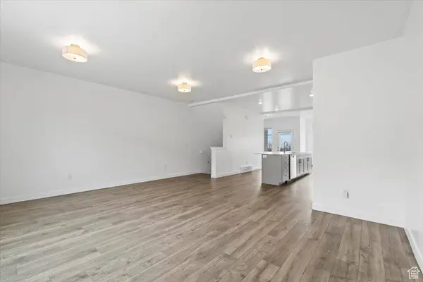 1053 E BATTEN CT, Saratoga Springs, UT 84045