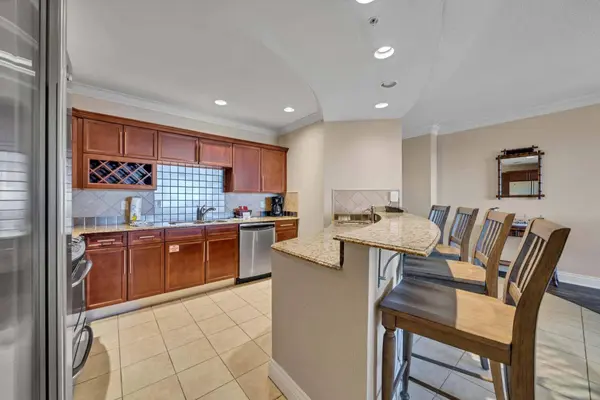 10 Harbor BLVD #UNIT W828, Destin, FL 32541