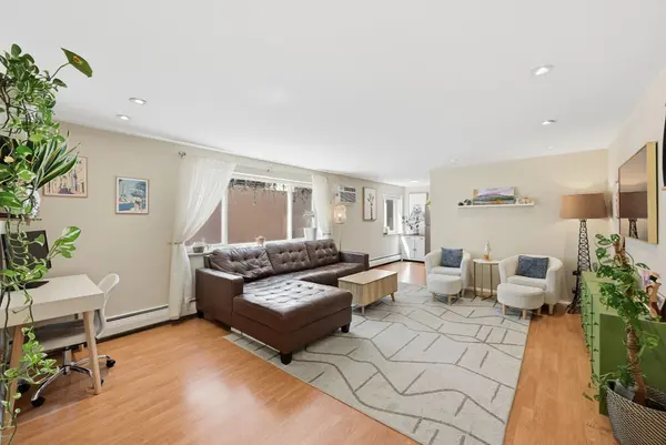 1245 Race Street #108 — City Living Steps From Cheesman Park