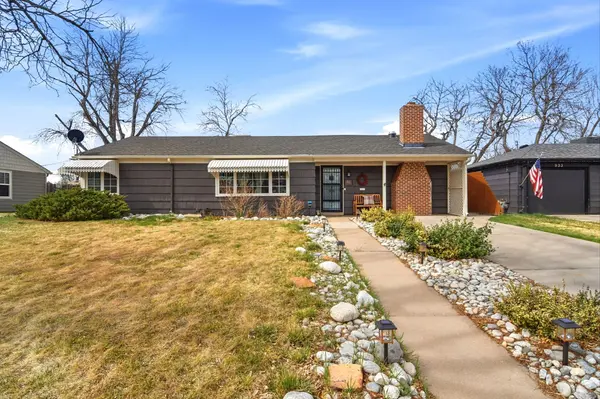 923 Geneva Street — A Lifestyle Opportunity in the Heart of Aurora
