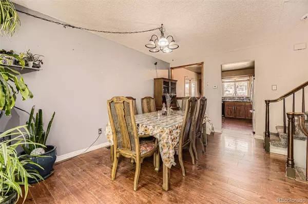 19502 E Buchanan PL, Aurora, CO 80011