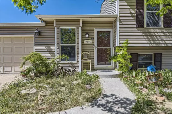 19502 E Buchanan PL, Aurora, CO 80011