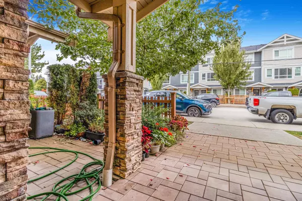 19752 55a AVE #13, Langley, BC V3A 3X2