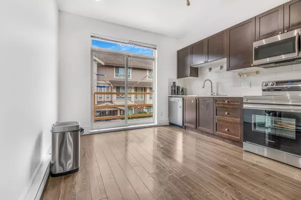 19752 55a AVE #13, Langley, BC V3A 3X2