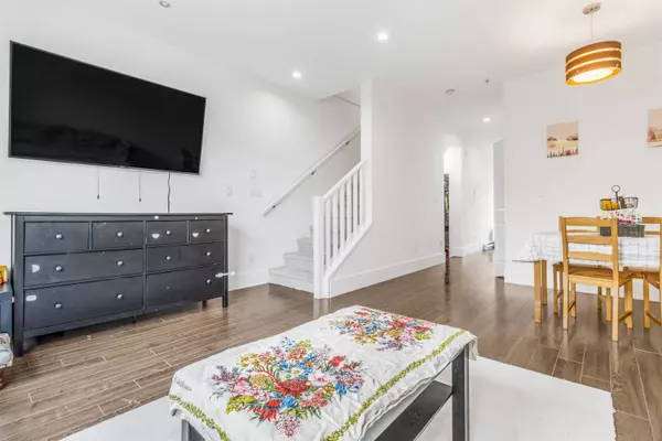 19752 55a AVE #13, Langley, BC V3A 3X2