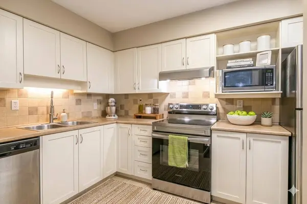 2700 Mccallum RD #104, Abbotsford, BC V2S 6X9