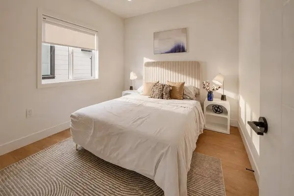 1757 Morgan AVE #102, Port Coquitlam, BC V3C 1J6