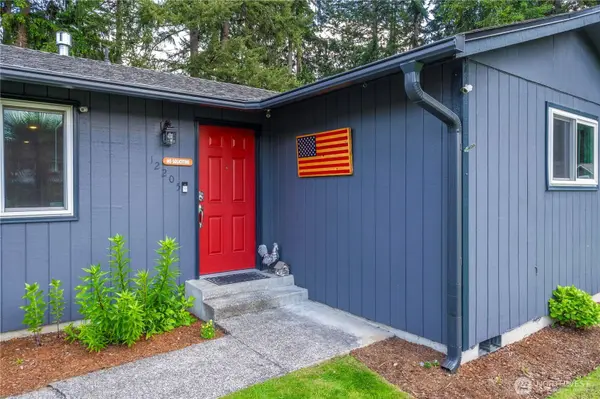 12205 217th Avenue Ct E, Bonney Lake, WA 98391