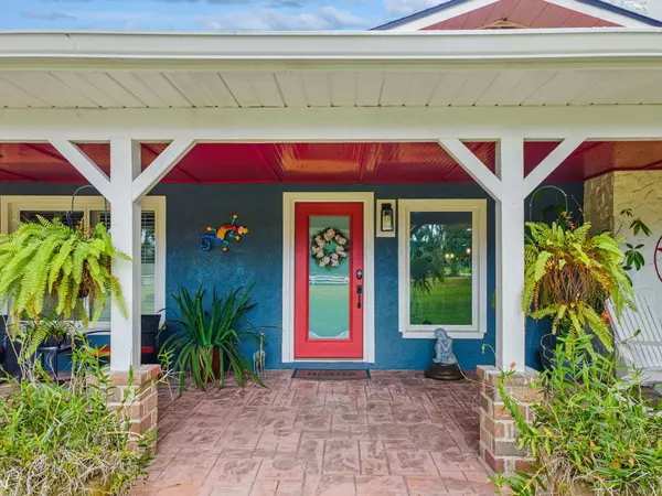 1950 E Foxhollow DR, Auburndale, FL 33823