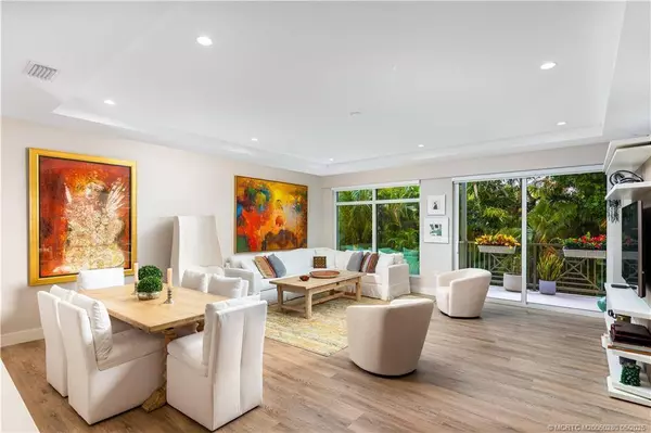 41 Seminole ST SW #208, Stuart, FL 34994