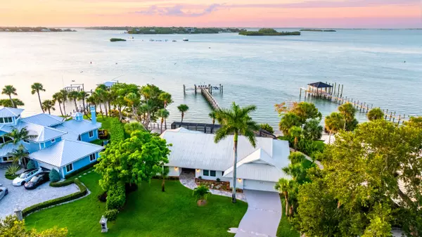 3501 SE Kubin Ave, Stuart, FL 34997-2502