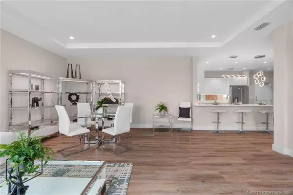 41 SW Seminole ST #310, Stuart, FL 34994