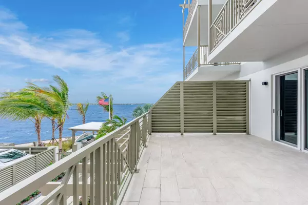 41 SW Seminole ST 205, Stuart, FL 34994