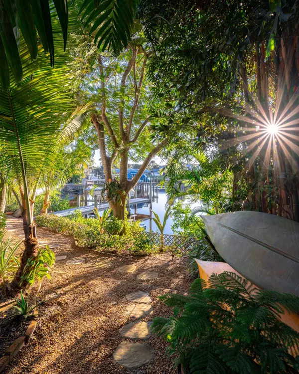 3842 SW Saint Lucie LN, Palm City, FL 34990