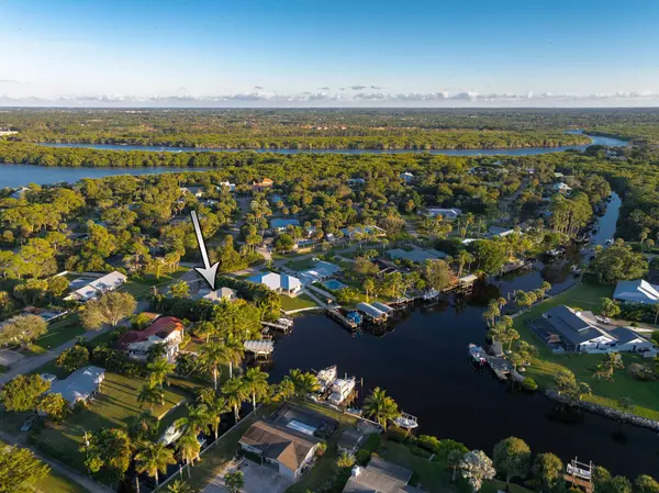 3842 SW Saint Lucie LN, Palm City, FL 34990