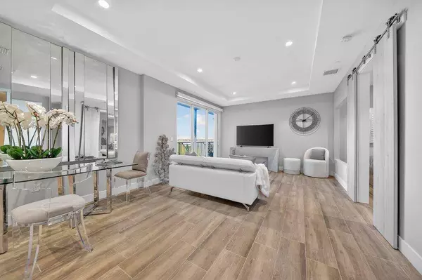 41 SW Seminole ST 304, Stuart, FL 34994