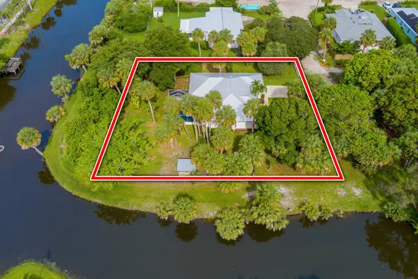 612 SE 6th ST, Stuart, FL 34994