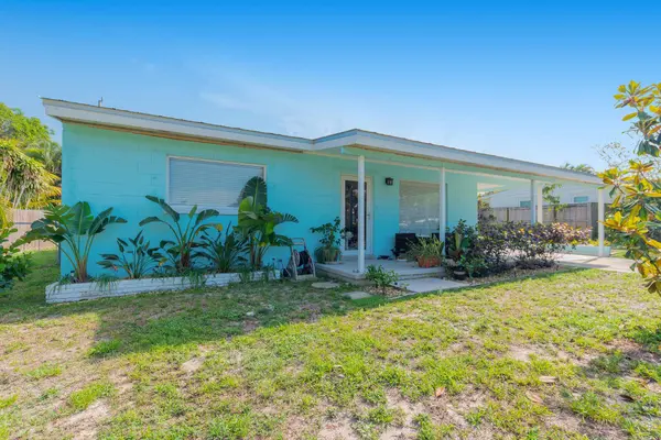 2574 NE Roberta ST, Jensen Beach, FL 34957
