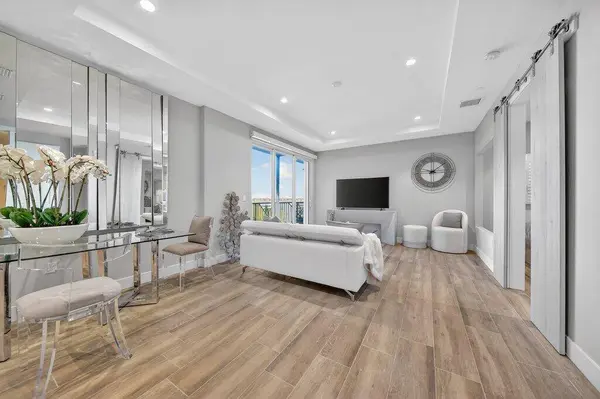 41 SW Seminole ST #304, Stuart, FL 34994