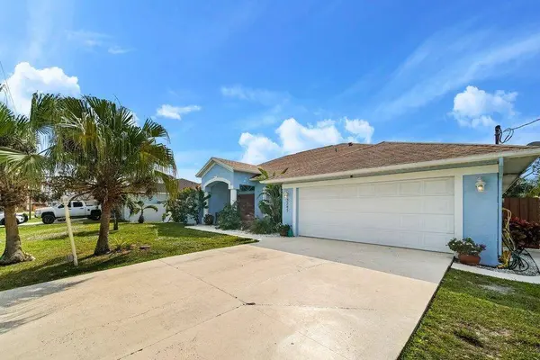 3285 SE Pinto ST, Port St Lucie, FL 34984
